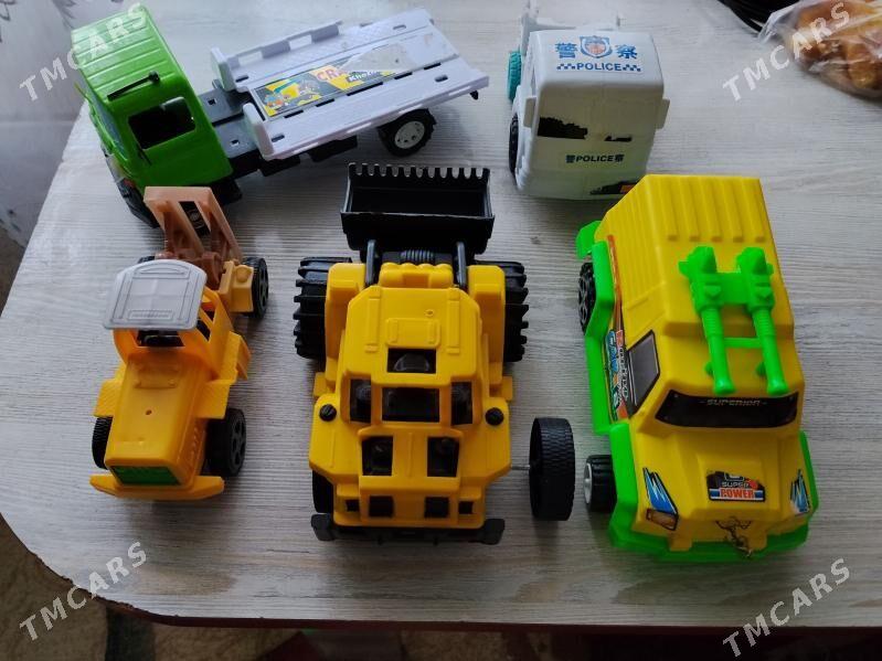 Игрушки машинки - Mary - img 1