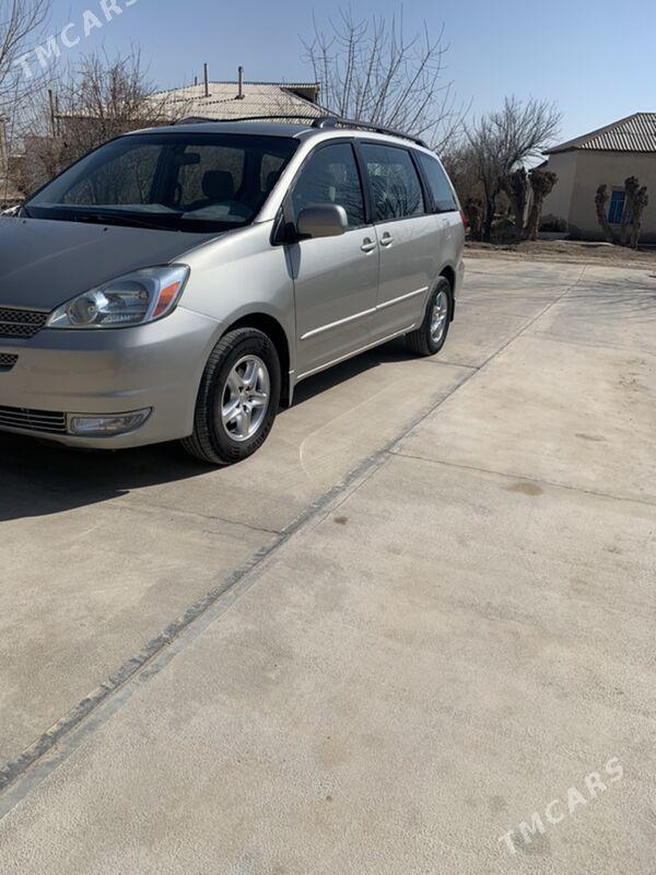 Toyota Sienna 2005 - 230 000 TMT - Türkmengala - img 1