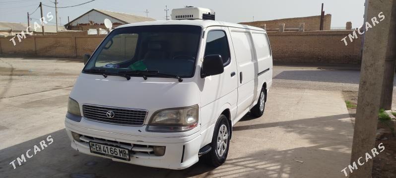 Toyota Hiace 2000 - 150 000 TMT - Керки - img 1