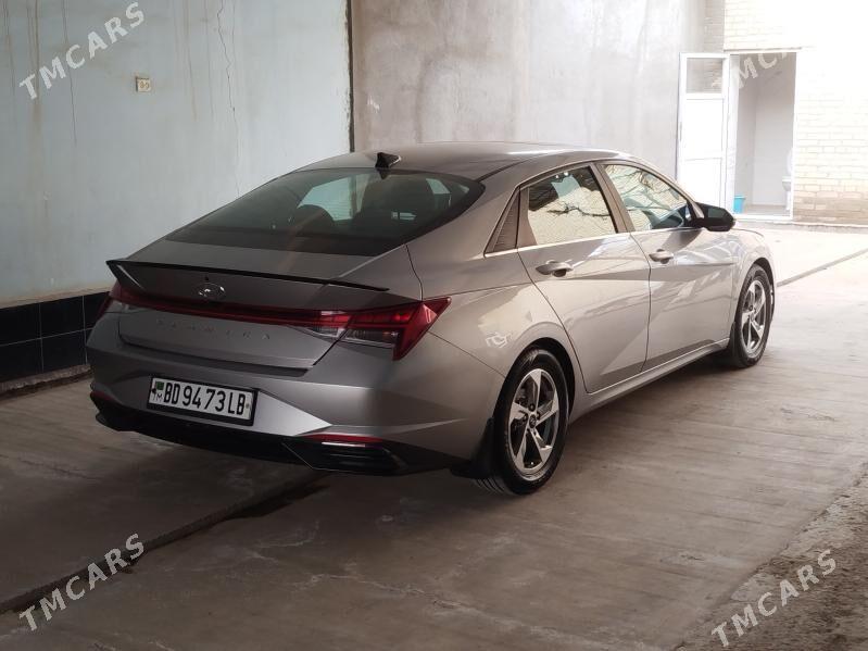 Hyundai Elantra 2022 - 270 000 TMT - Türkmenabat - img 1