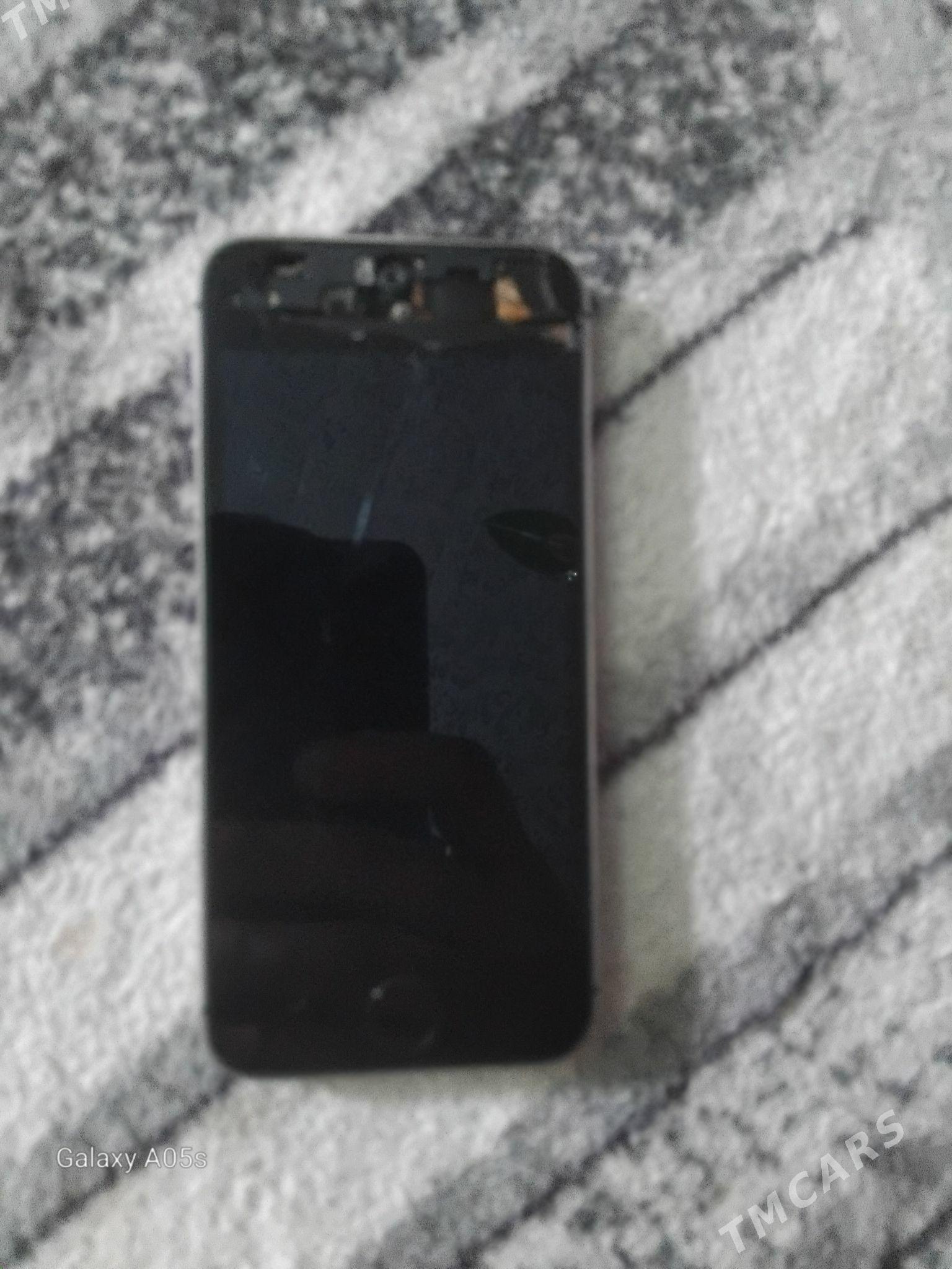 ayfon 5 - Türkmenabat - img 1