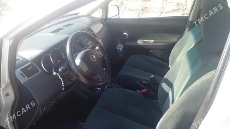 Nissan Versa 2011 - 125 000 TMT - Балканабат - img 1