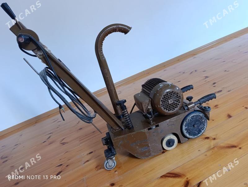 Pol yonyan stanok - Gurbansoltan Eje - img 1