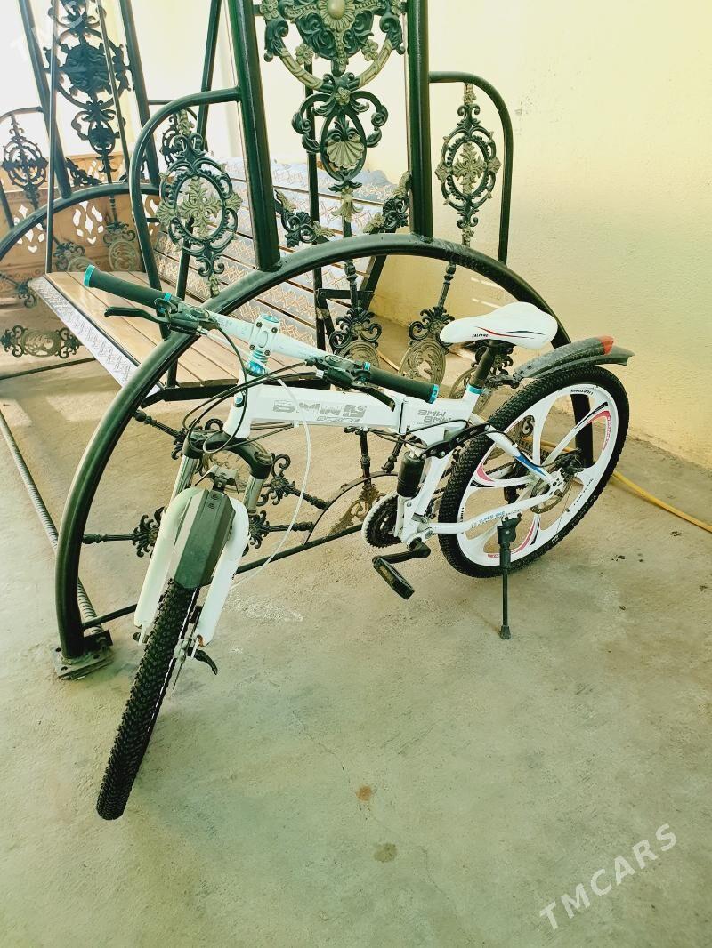 BMW tigir - Анев - img 1