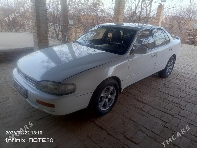 Toyota Camry 1995 - 110 000 TMT - Saýat - img 1