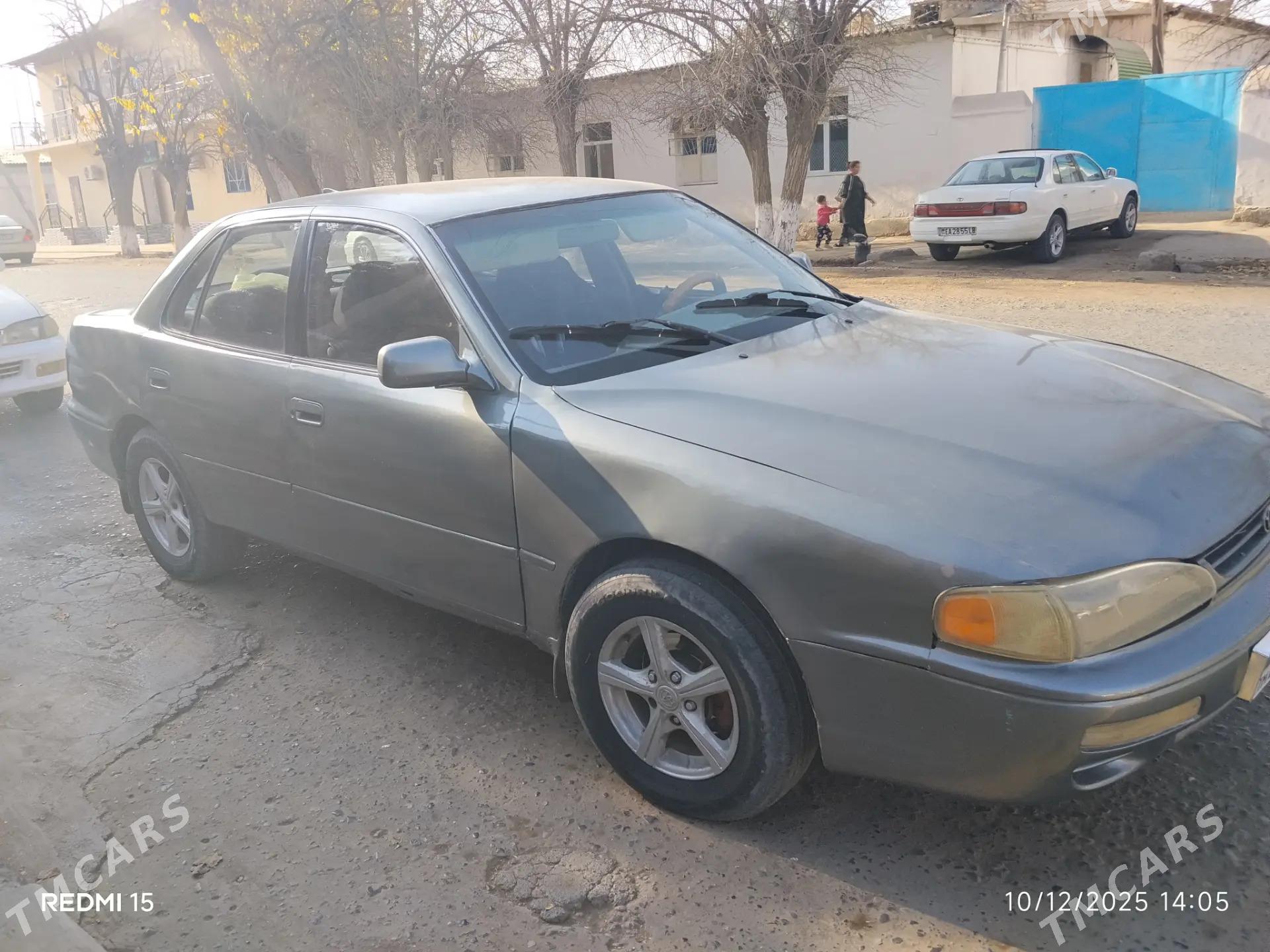 Toyota Camry 1992 - 55 000 TMT - Серахс - img 1