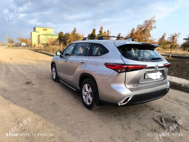 Toyota Highlander 2022 - 560 000 TMT - етр. Туркменбаши - img 1