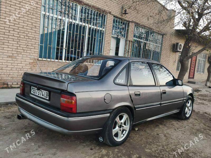Opel Vectra 1989 - 29 000 TMT - Халач - img 1