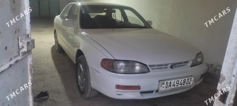 Toyota Camry 1995 - 115 000 TMT - Акдепе - img 1