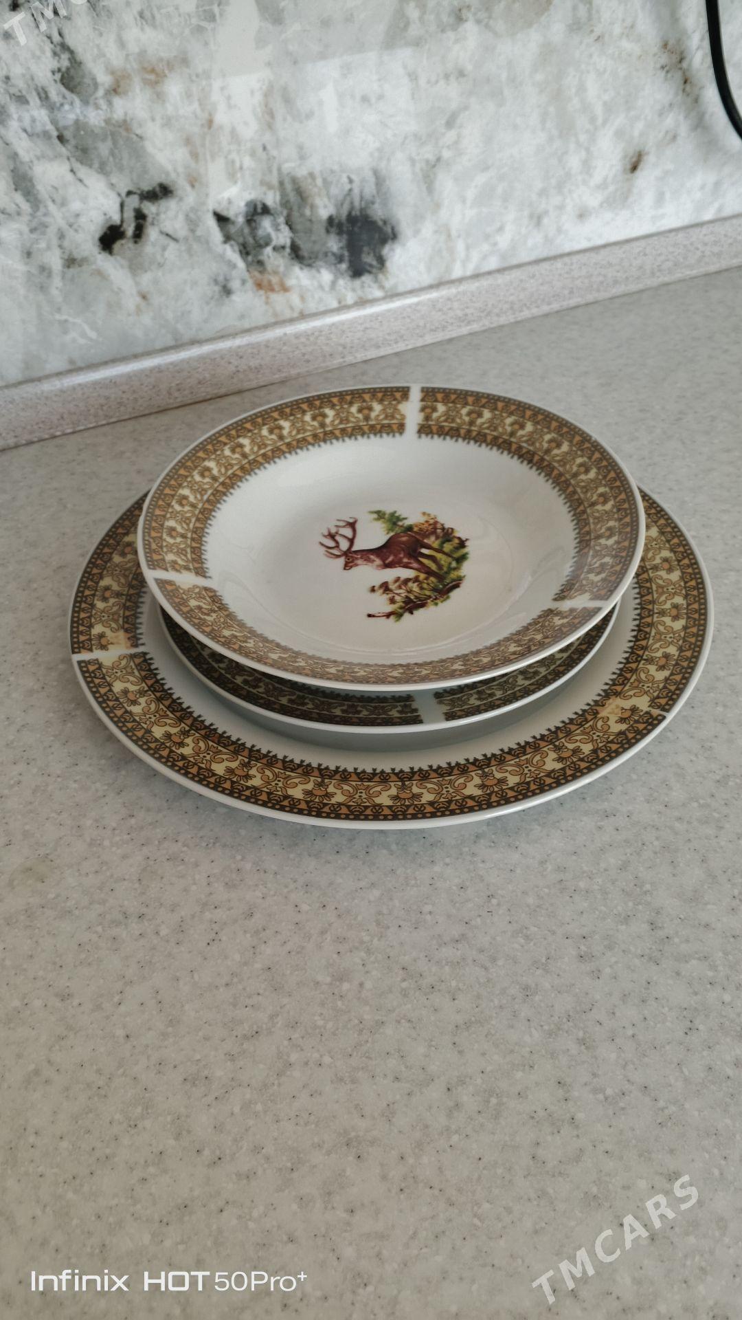 nabor tarelka madonna - Balkanabat - img 1