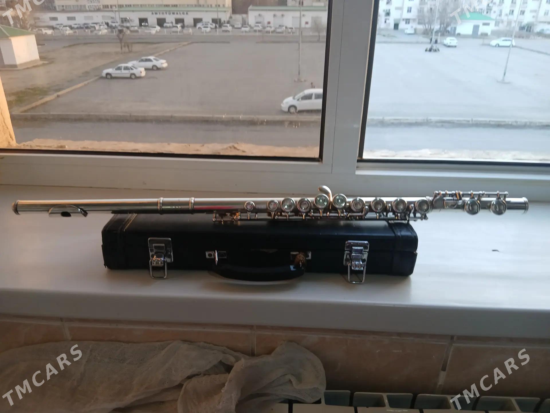 tutuk - 30 mkr - img 1