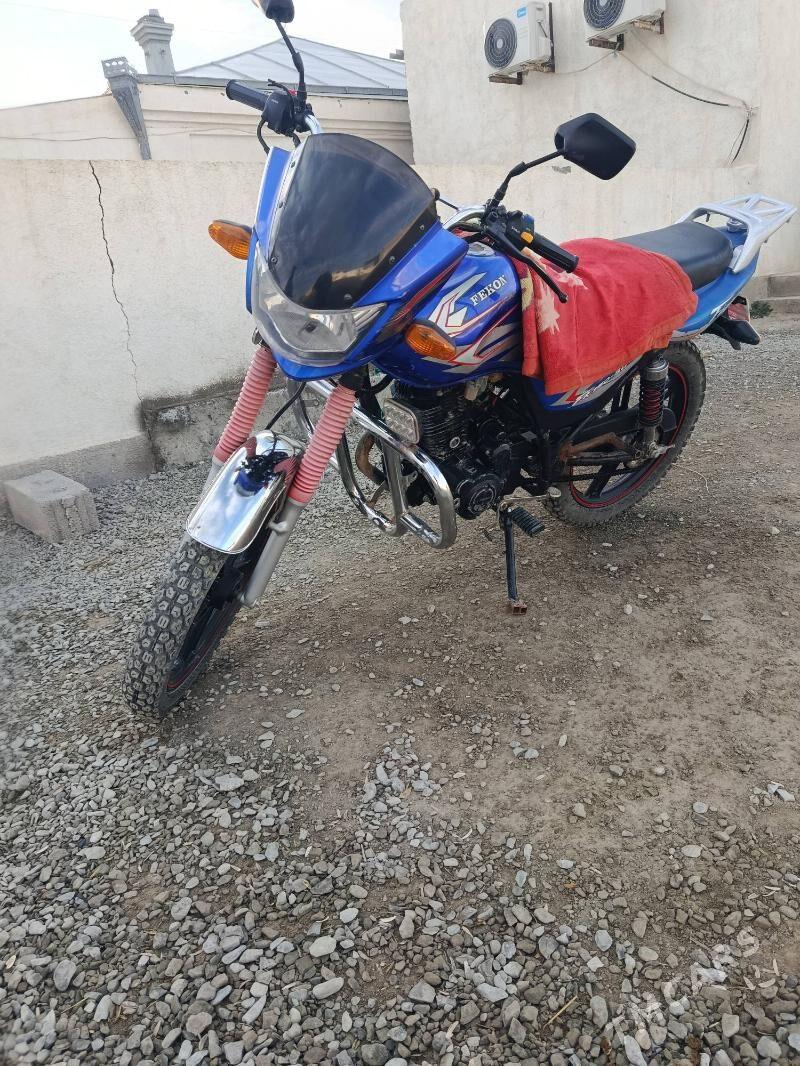 Fekon FK150-8G 2015 - 12 000 TMT - Bäherden - img 1