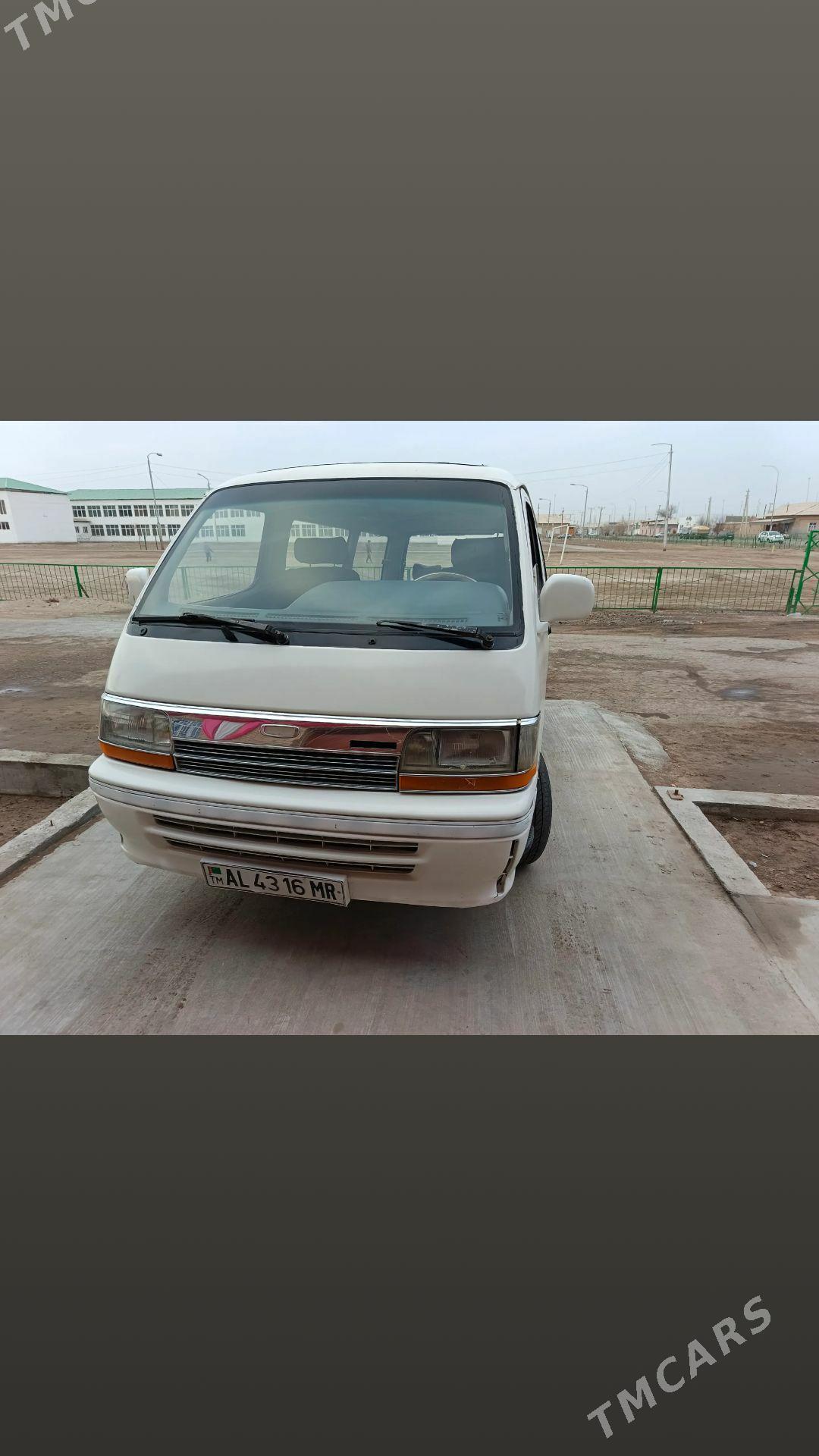 Toyota Hiace 1991 - 70 000 TMT - Дашогуз - img 1
