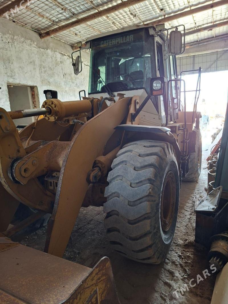 Caterpillar Excavator 2003 - 600 000 TMT - Бузмеин - img 1