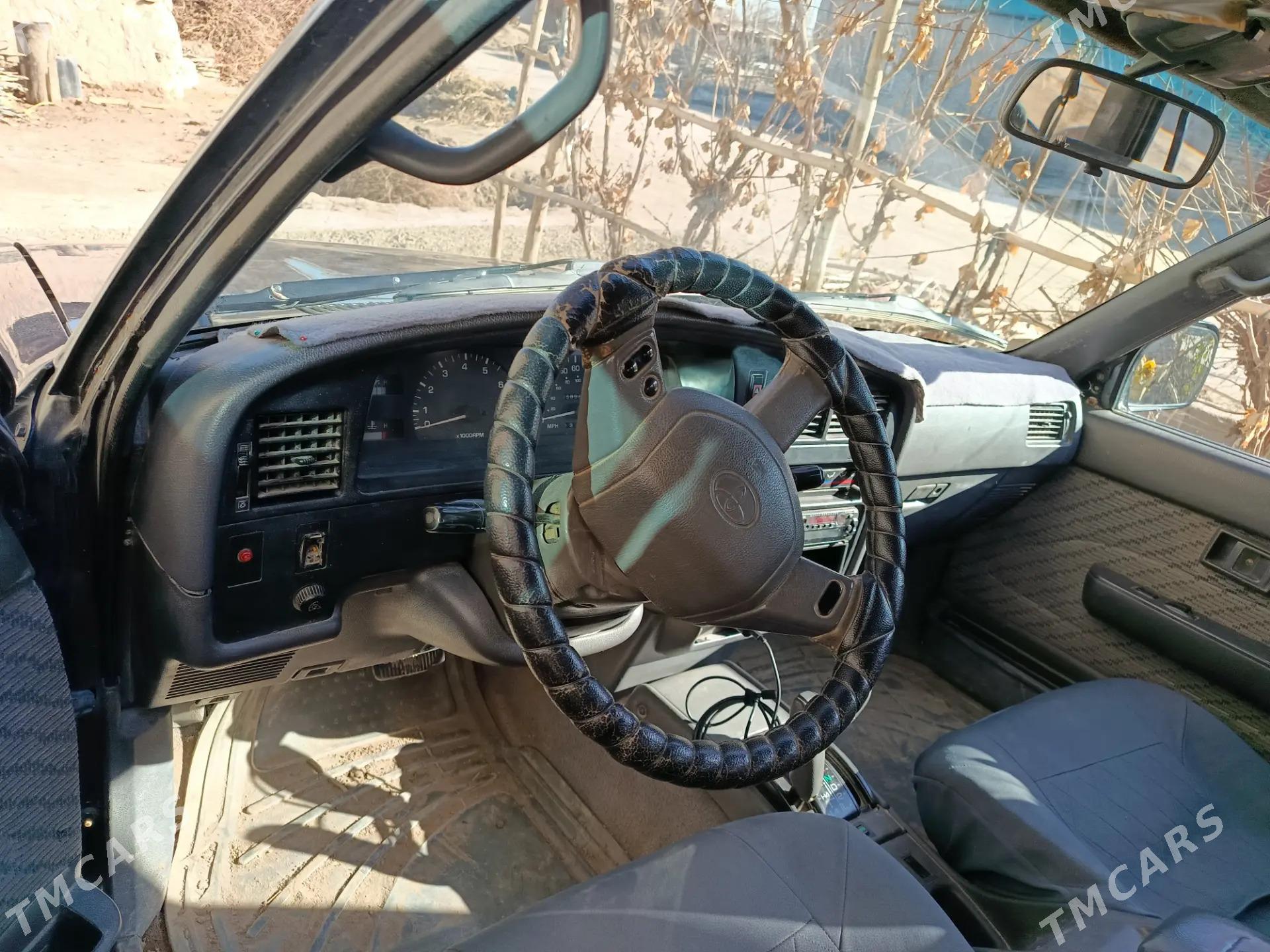 Toyota 4Runner 1995 - 80 000 TMT - Gurbansoltan Eje - img 1