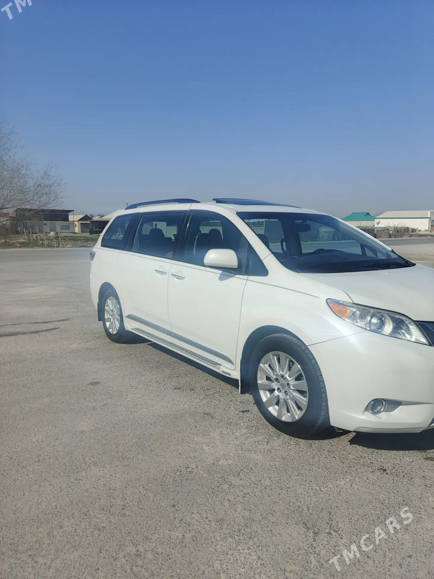 Toyota Sienna 2016 - 425 000 TMT - Gökdepe - img 1
