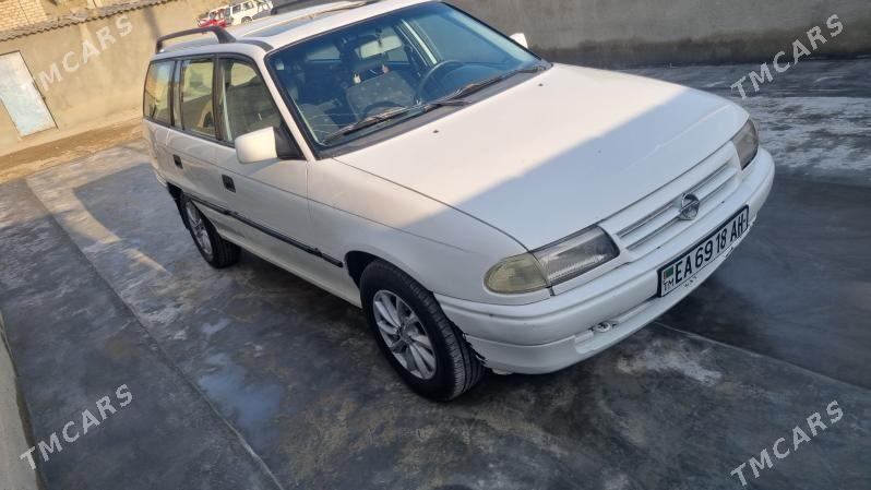Opel Astra 1993 - 50 000 TMT - Бахарден - img 1