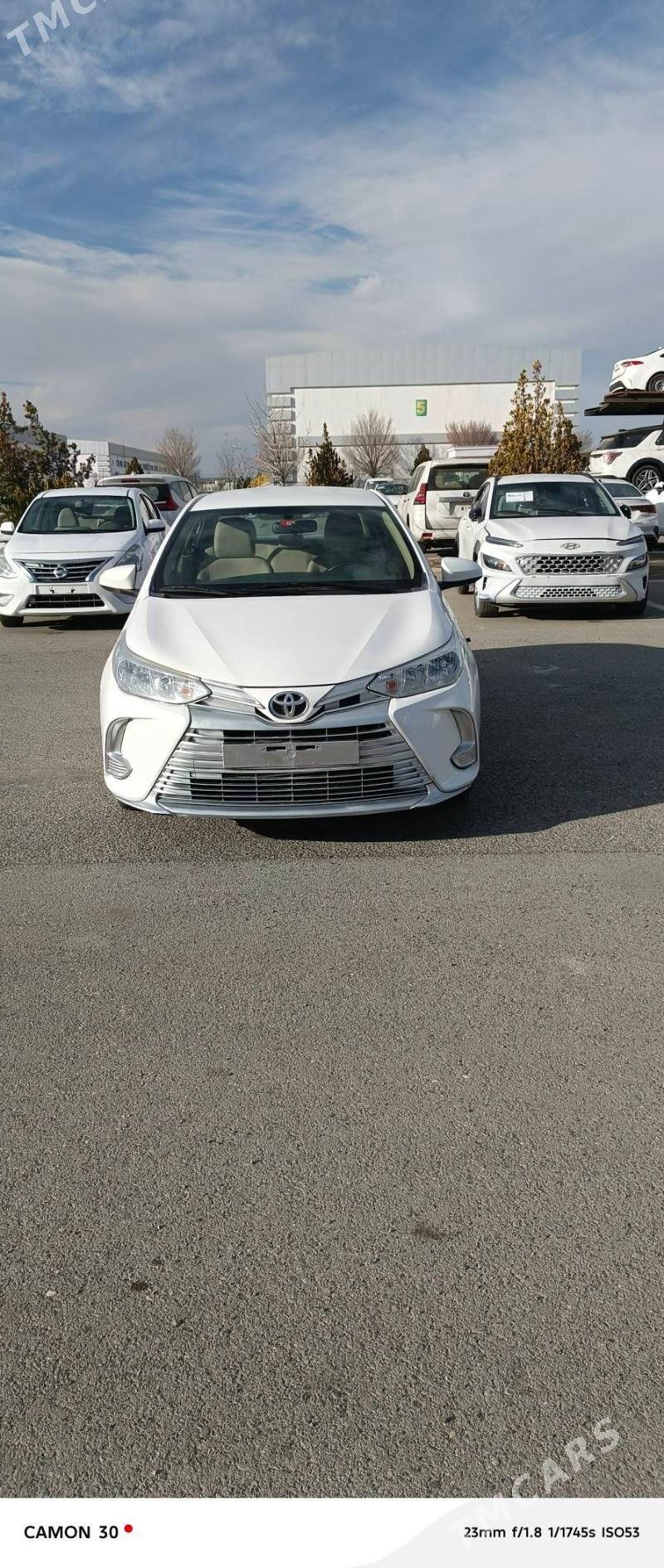 Toyota Yaris 2022 - 220 000 TMT - Ашхабад - img 1