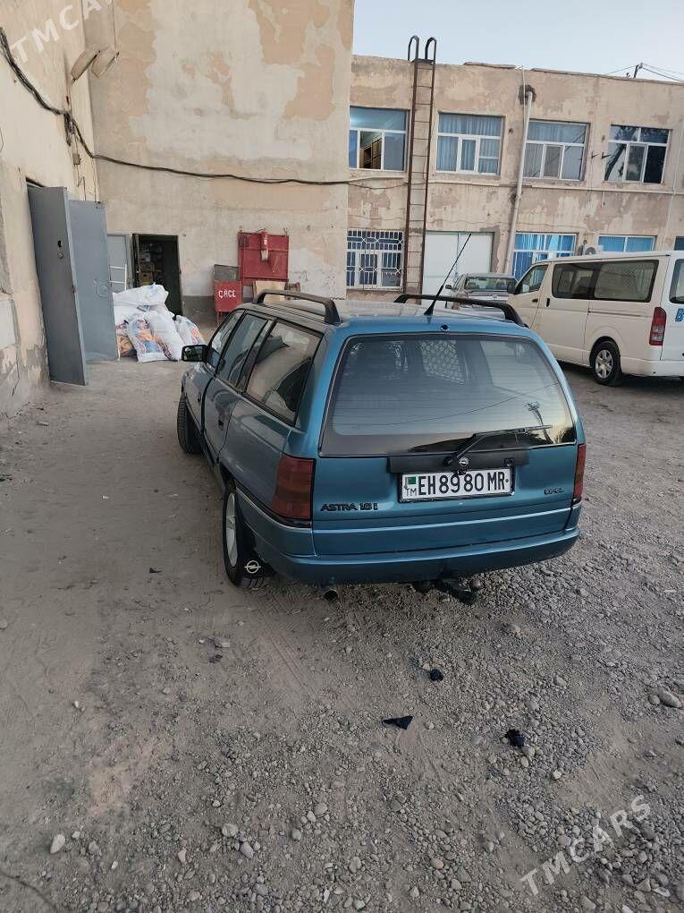 Opel Astra 1992 - 50 000 TMT - Мары - img 1