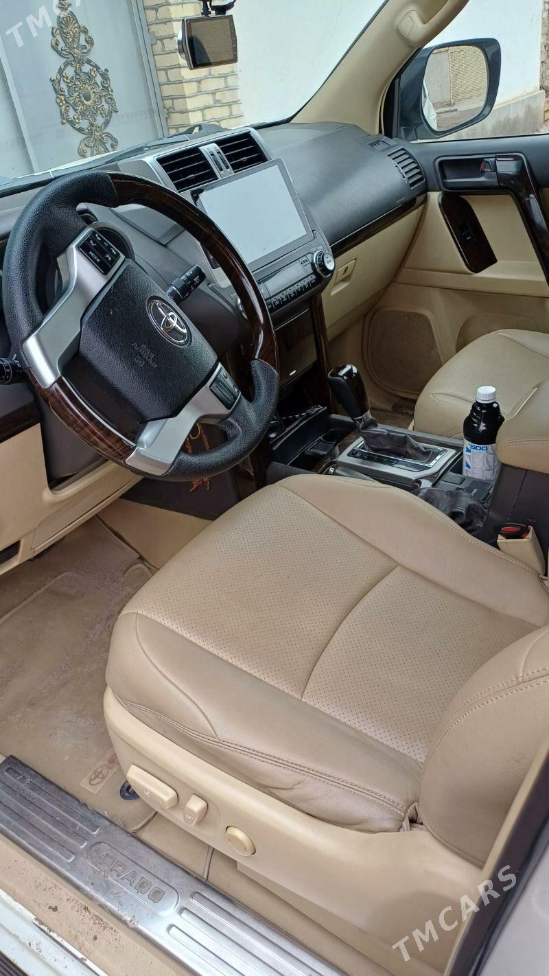 Toyota Land Cruiser Prado 2014 - 540 000 TMT - Шабатский этрап - img 1