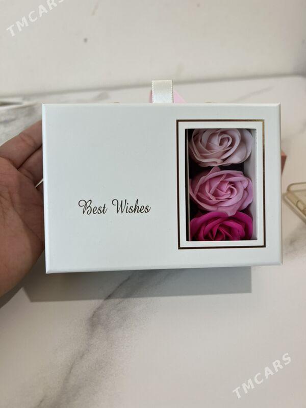 8 Mart Sowgatlar - Aşgabat - img 1