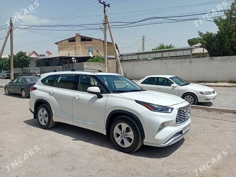 Toyota Highlander 2022 - 420 000 TMT - Magdanly - img 1