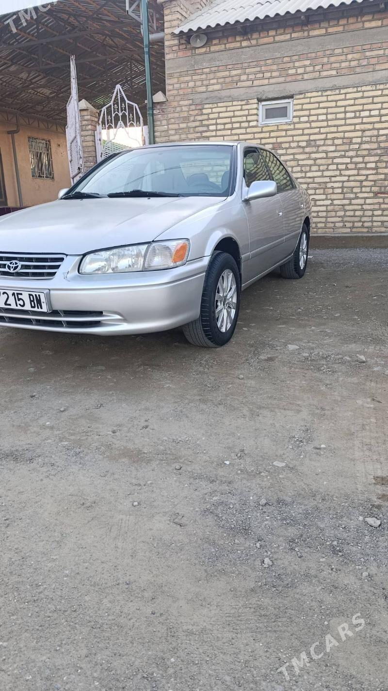 Toyota Camry 2000 - 150 000 TMT - Берекет - img 1