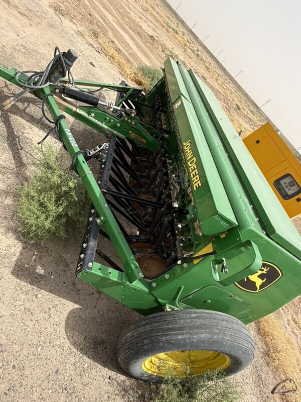 John Deere 2023 - 310 000 TMT - Ашхабад - img 1