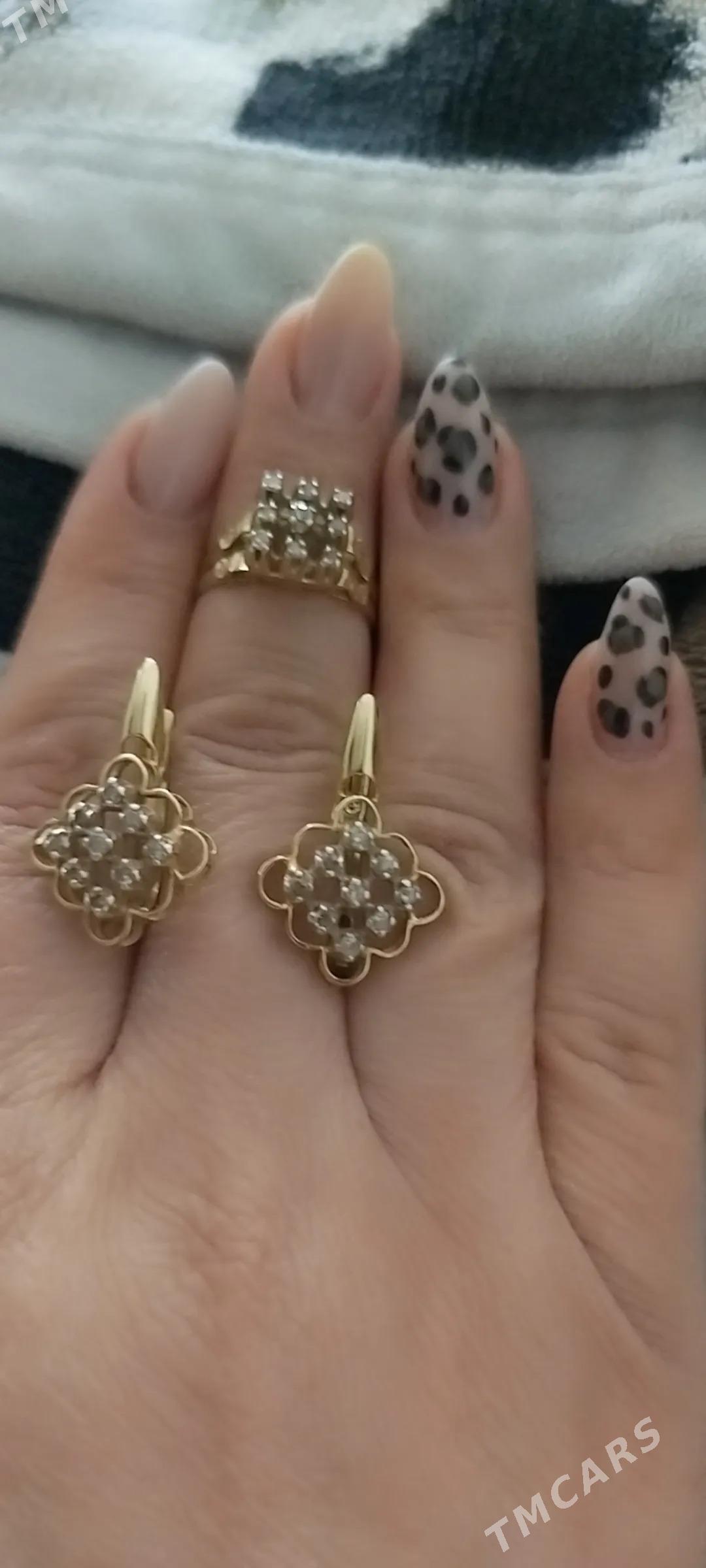 Gyzyl komplekt - Ашхабад - img 1