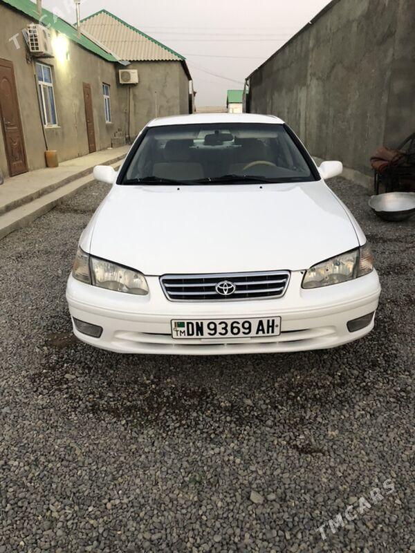 Toyota Camry 2001 - 135 000 TMT - "Алтын Асыр" Гундогар базары ( Толкучка) - img 1