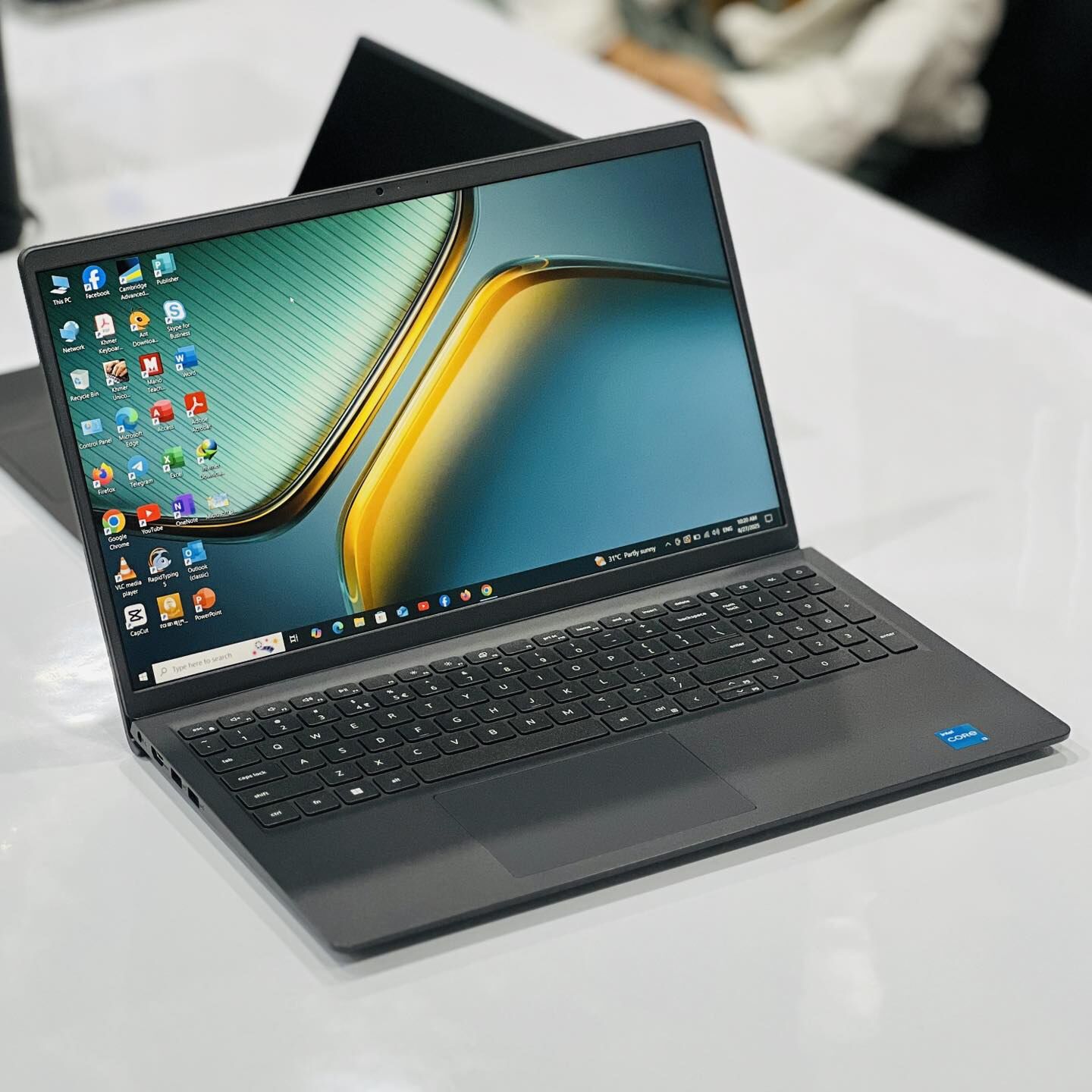 i5 MX550 DELL Vostro - Aşgabat - img 1