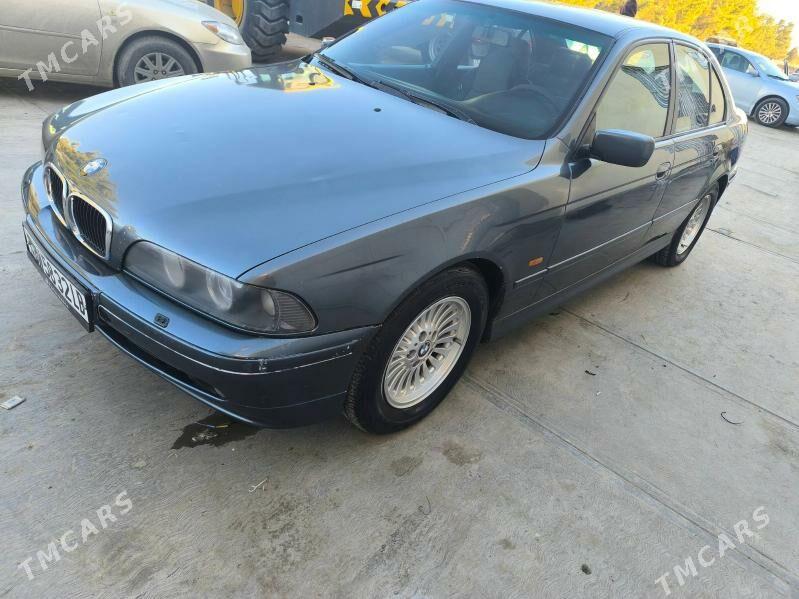 BMW E39 1999 - 130 000 TMT - Saýat - img 1
