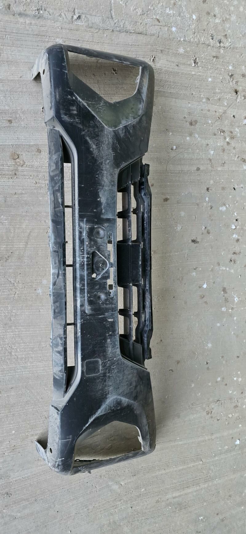 BAMPER NISSAN URBAN 2024 1 000 TMT - Туркменабат - img 1