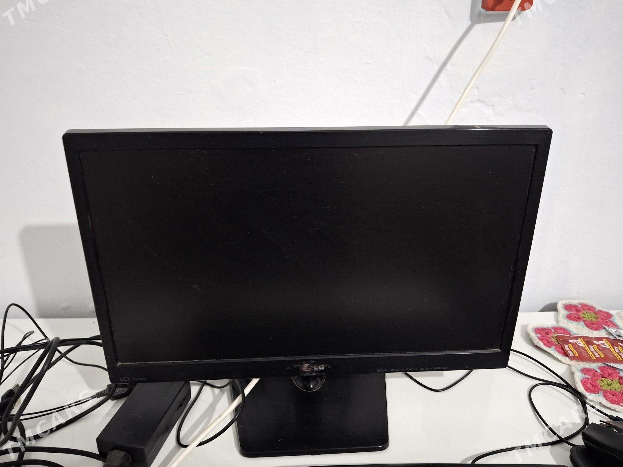 LG FLATRON 20EN33SS-B - Halaç - img 1