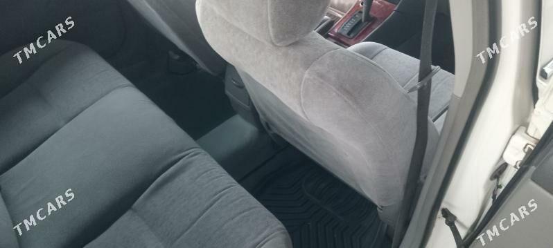 Toyota Corolla 2004 - 100 000 TMT - Baýramaly - img 1