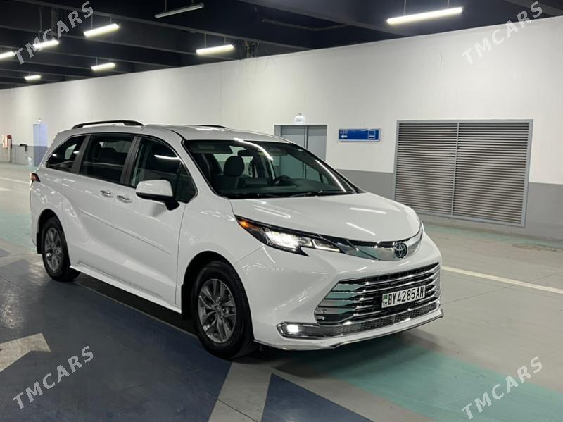 Toyota Sienna 2021 - 487 000 TMT - Aşgabat - img 1