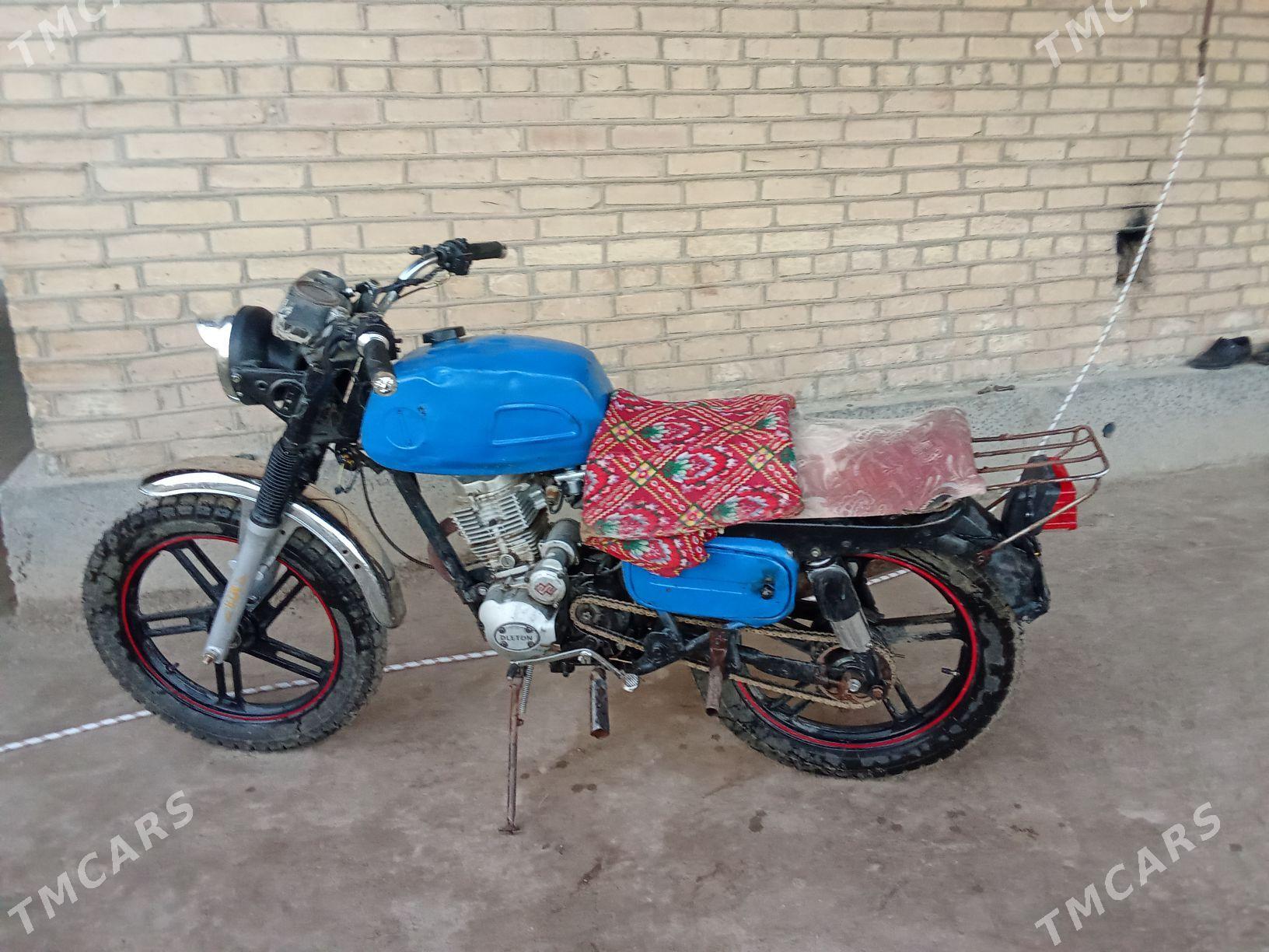 Fekon FK150-8G 2015 - 9 000 TMT - Гарабекевюл - img 1