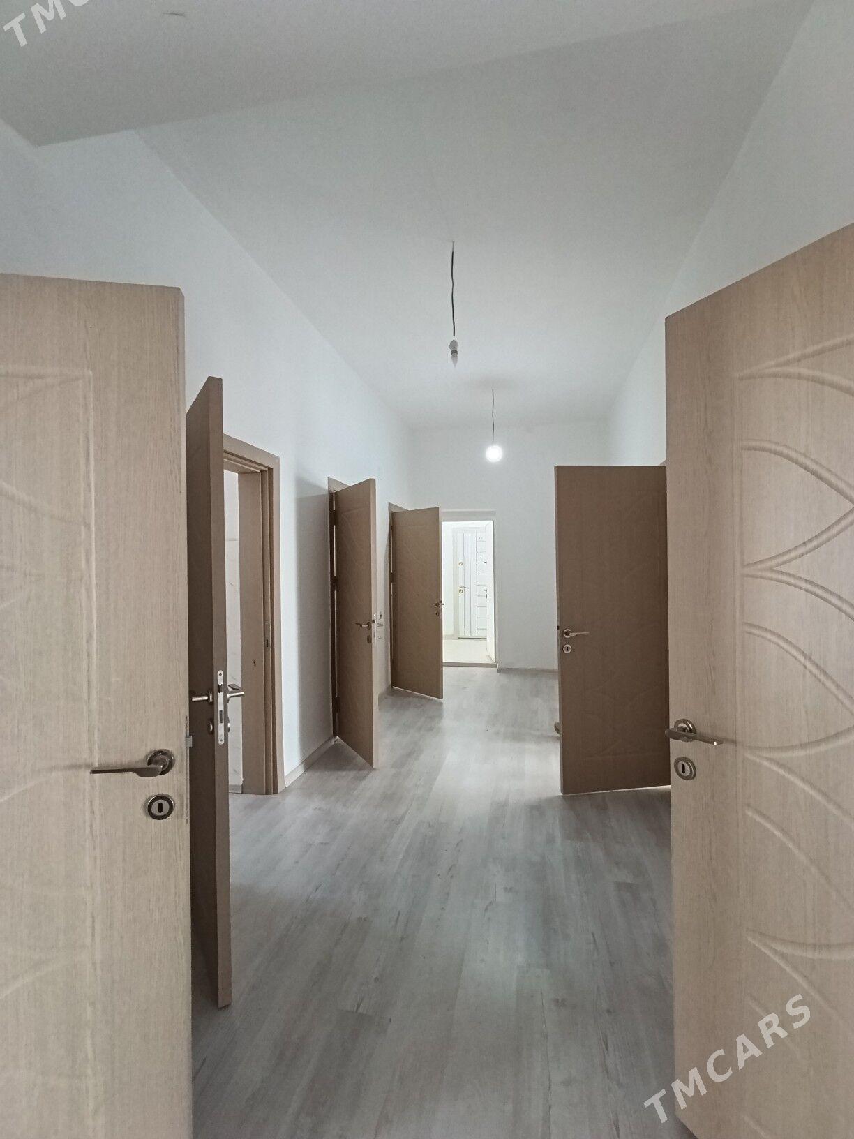 Элитка Аэропорт 2эт 3ком 171м² - Дашогуз - img 1