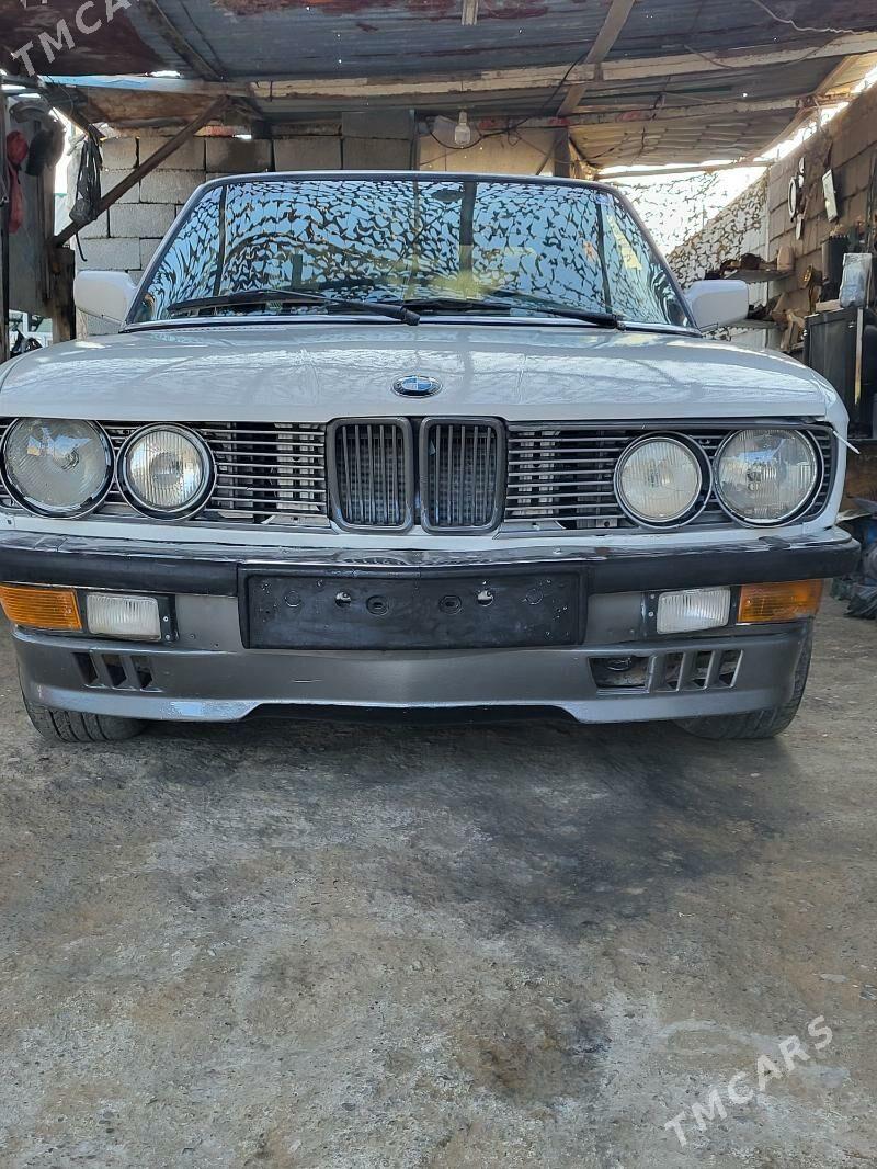 BMW 520 1986 - 25 000 TMT - Aşgabat - img 1