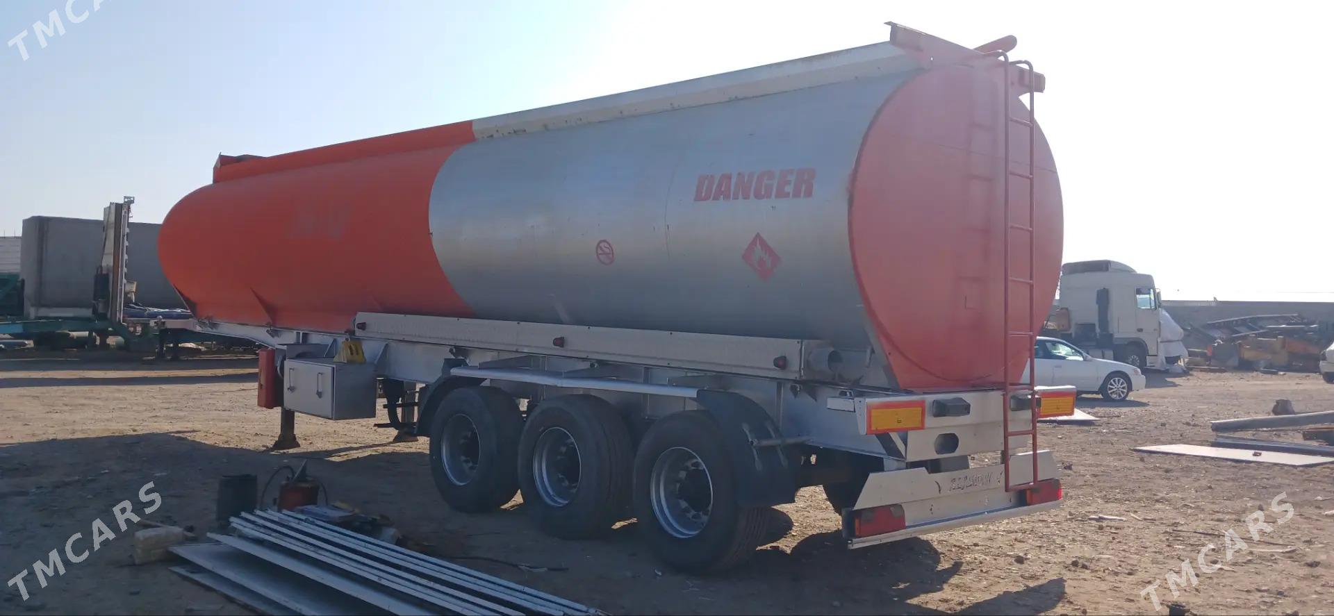 Kogel Mega 2010 - 400 000 TMT - Ашхабад - img 1