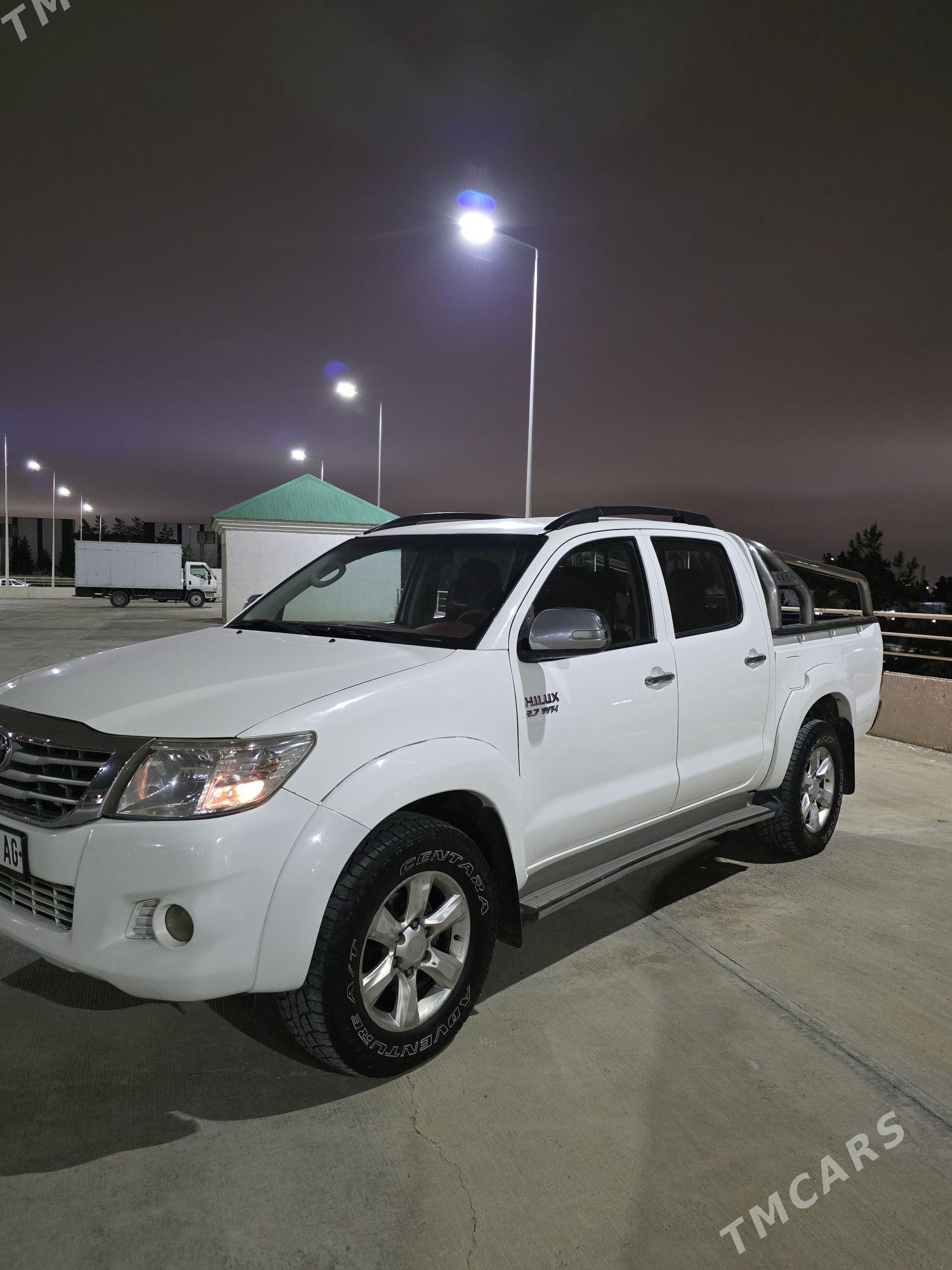 Toyota Hilux 2011 - 325 000 TMT - Ашхабад - img 1