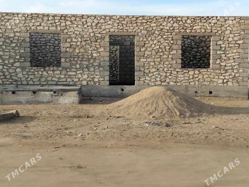 Jay Esenguly şäheri - Эсенгулы - img 1