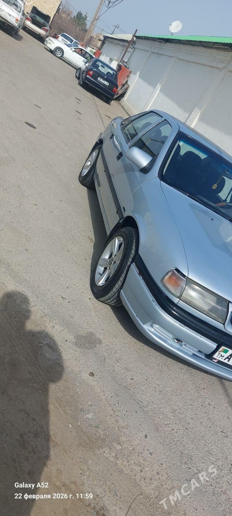 Opel Vectra 1992 - 53 000 TMT - Сакар - img 1