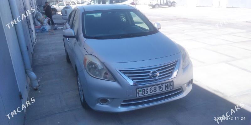 Nissan Versa 2012 - 130 000 TMT - Сакарчага - img 1