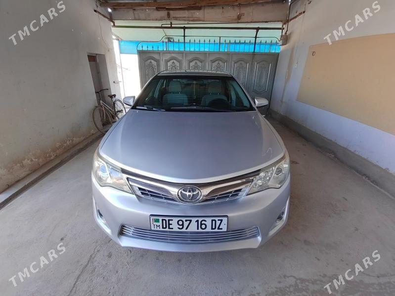 Toyota Camry 2012 - 215 000 TMT - Şabat etr. - img 1