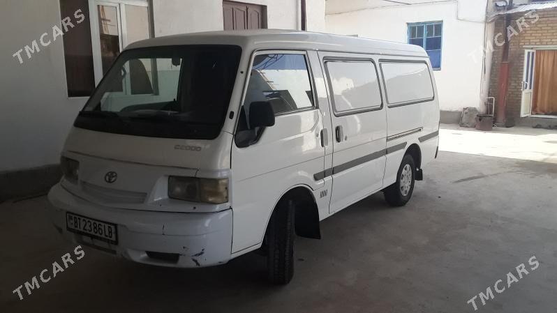 Mazda B2000 2010 - 150 000 TMT - Сакар - img 1