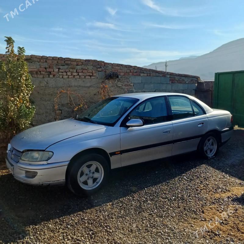 Opel Omega 1995 - 30 000 TMT - Берекет - img 1