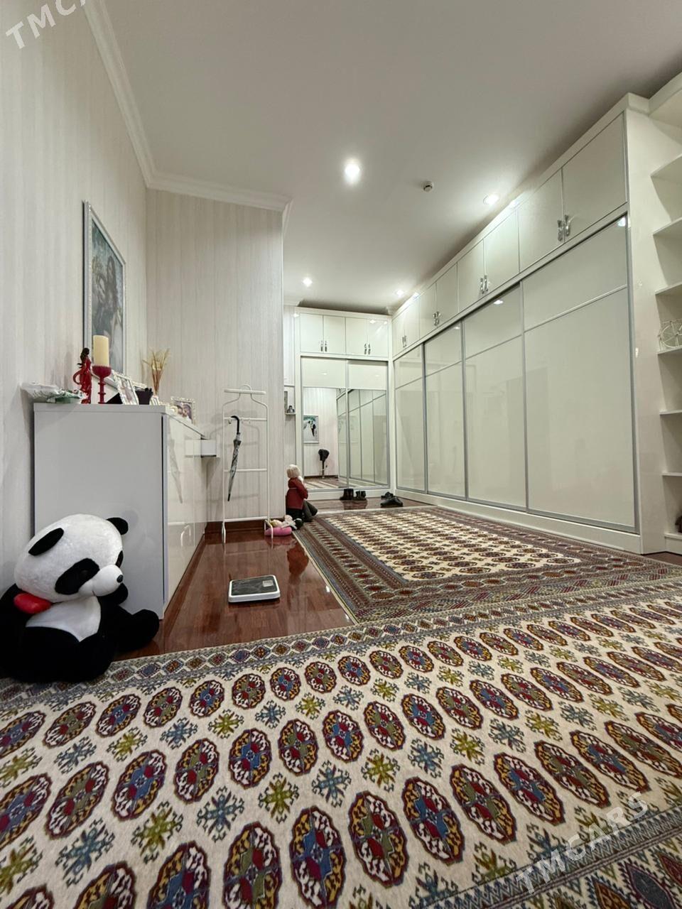 НЕФТЕГАЗ ЭЛИТКА БАШНЯ 4 КОМ - Nebitgaz (Andalib-Ankara köç.) - img 1