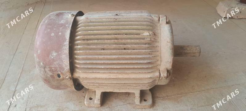 elektro dwigateller - Çärjew - img 1