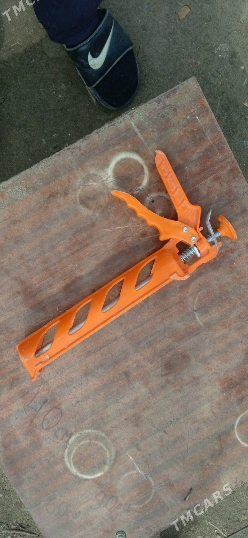 Silikon pistolet - Дашогуз - img 1